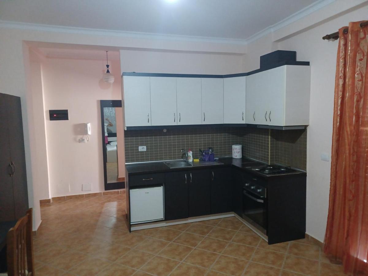 Ari Apartaments Vlorë Exterior foto