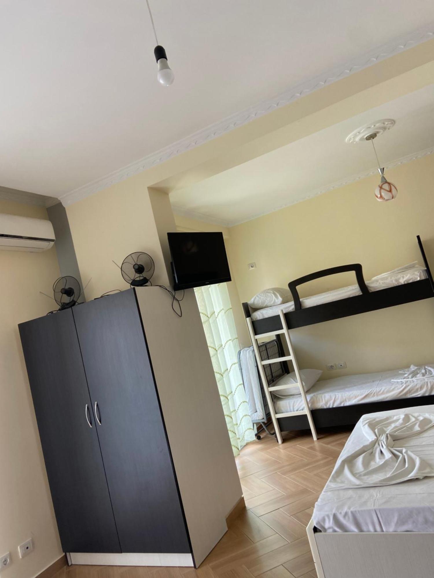 Ari Apartaments Vlorë Exterior foto